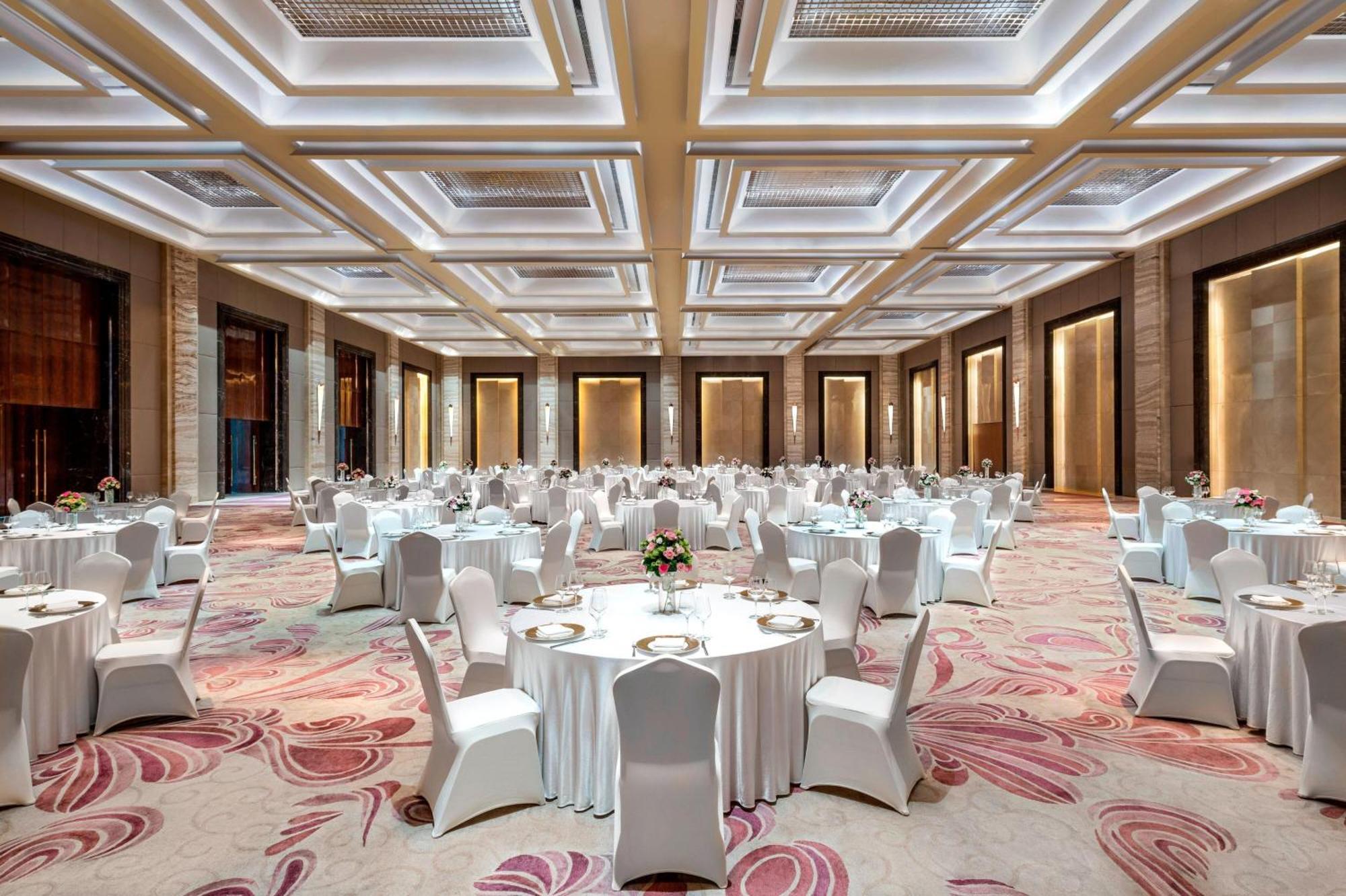 Sheraton Changchun Jingyuetan Hotel Экстерьер фото