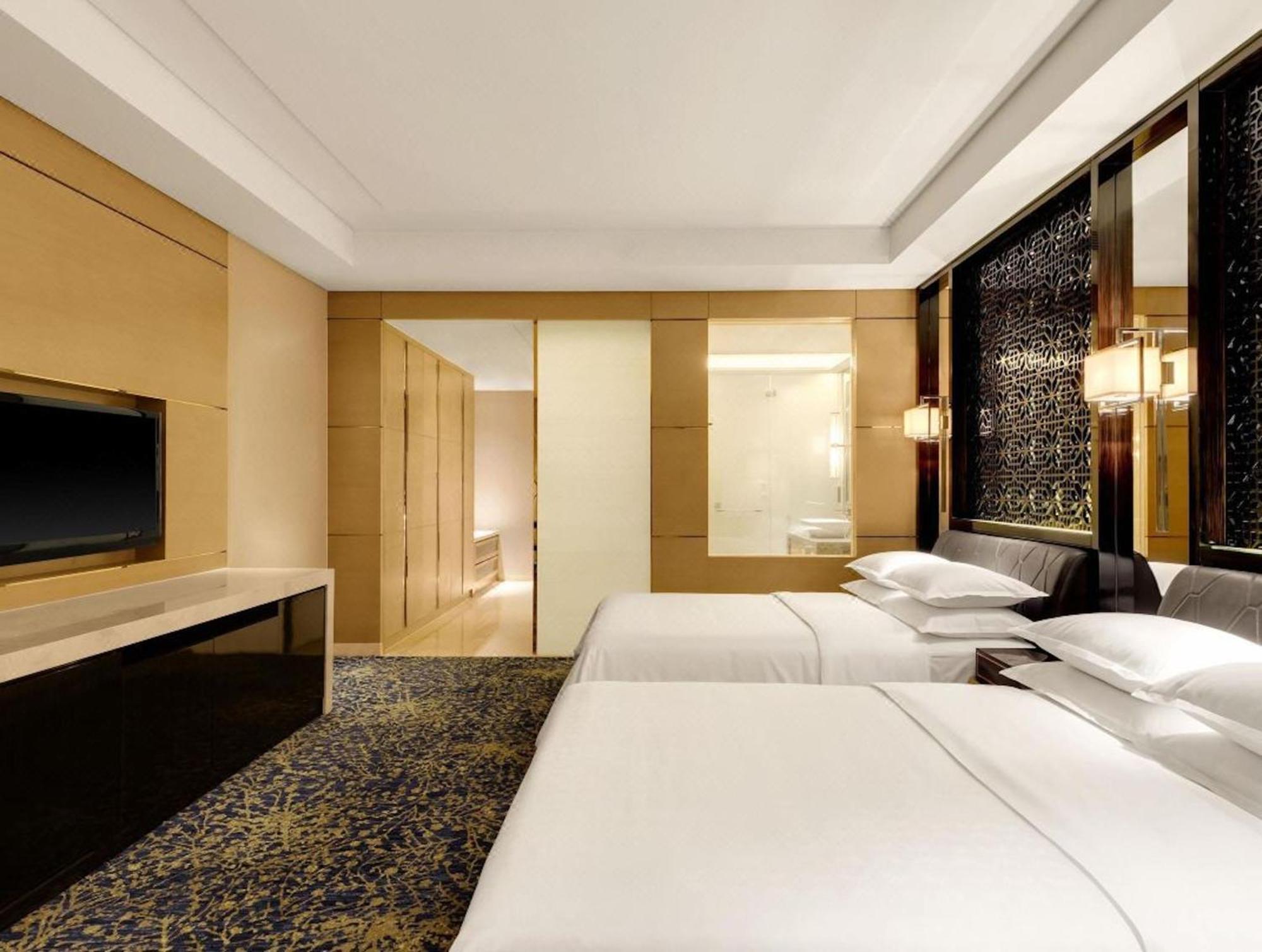 Sheraton Changchun Jingyuetan Hotel Экстерьер фото