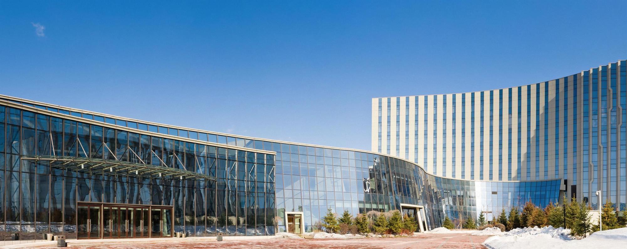 Sheraton Changchun Jingyuetan Hotel Экстерьер фото