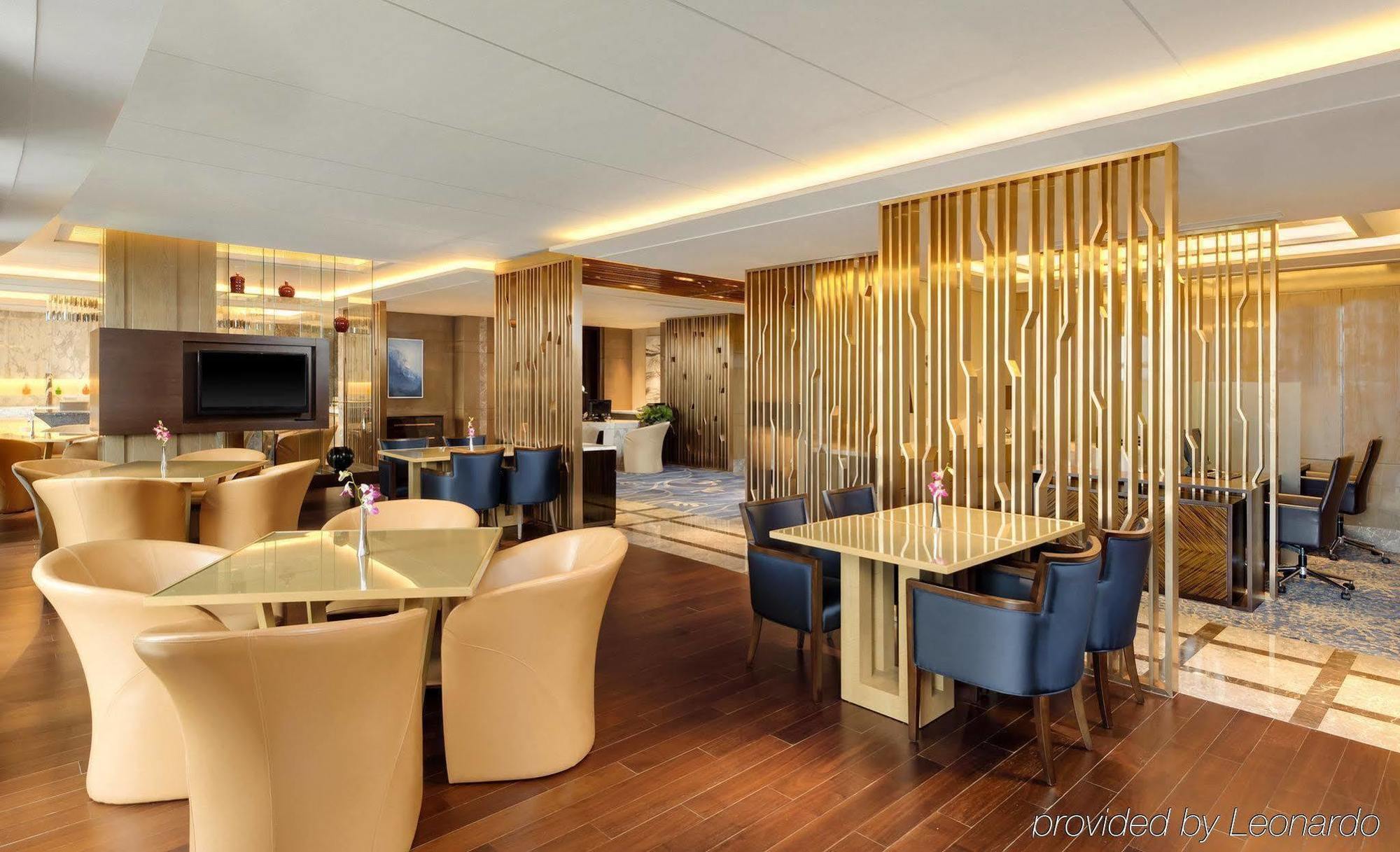 Sheraton Changchun Jingyuetan Hotel Экстерьер фото