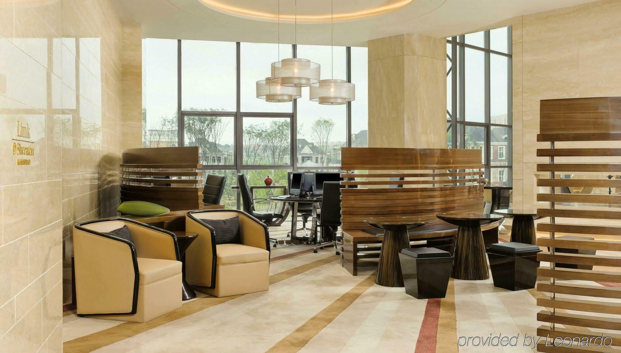 Sheraton Changchun Jingyuetan Hotel Экстерьер фото